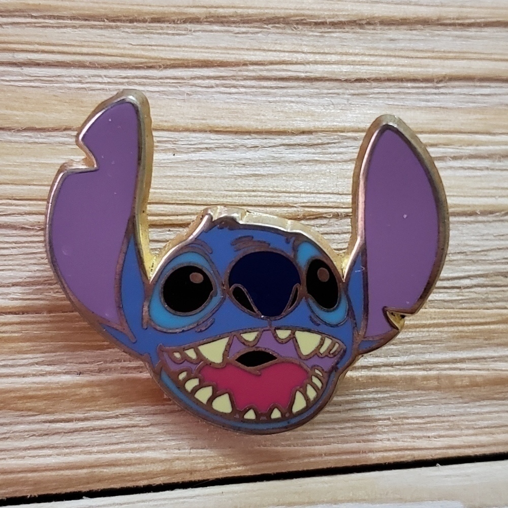 Disney Lilo & Stitch Enamel Pin Happy Laughing Face Emoji Open Mouth OS